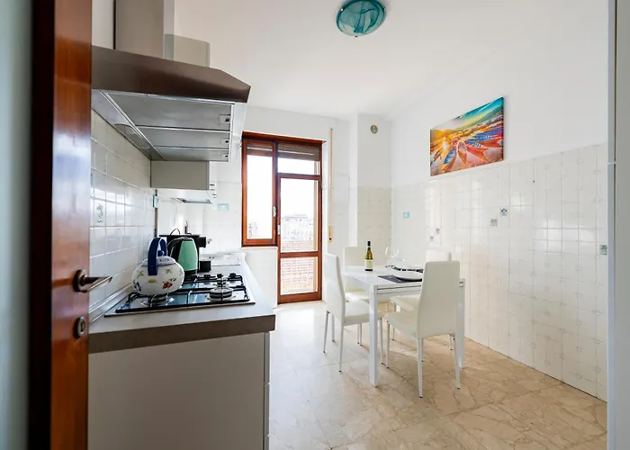 Guesthost - Sweet Center *