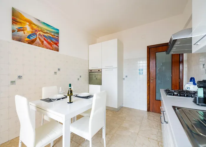 Guesthost - Sweet Center Apartman