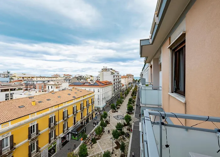 Guesthost - Sweet Center Apartman *